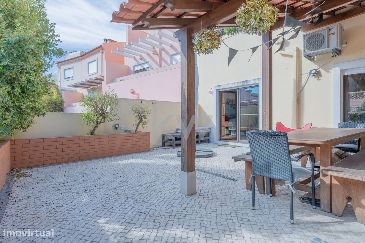 3 bedrooms House in Cascais, Portugal No. 126948