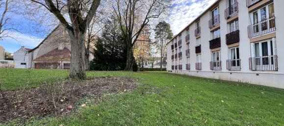Apartamento de 2 dormitorios en Ezanville, France No. 163367 9