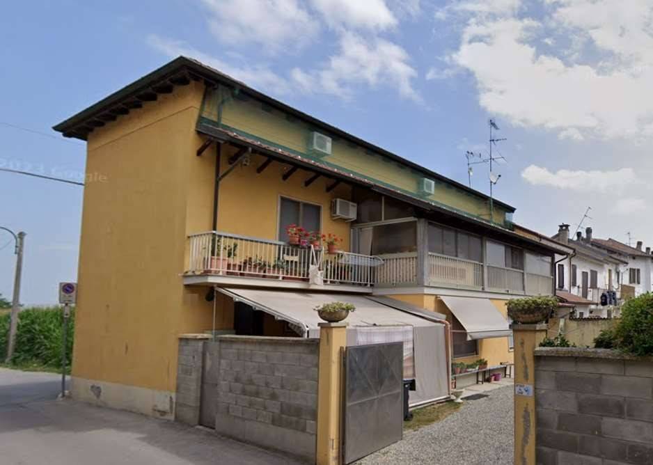 2 bedrooms Apartment in Casale Monferrato, Italy No. 282681