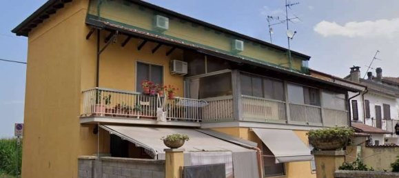 2 bedrooms Apartment in Casale Monferrato, Italy No. 282681 9