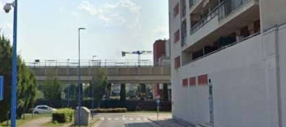 1 room Commercial property in Brescia, Italy No. 320683 3
