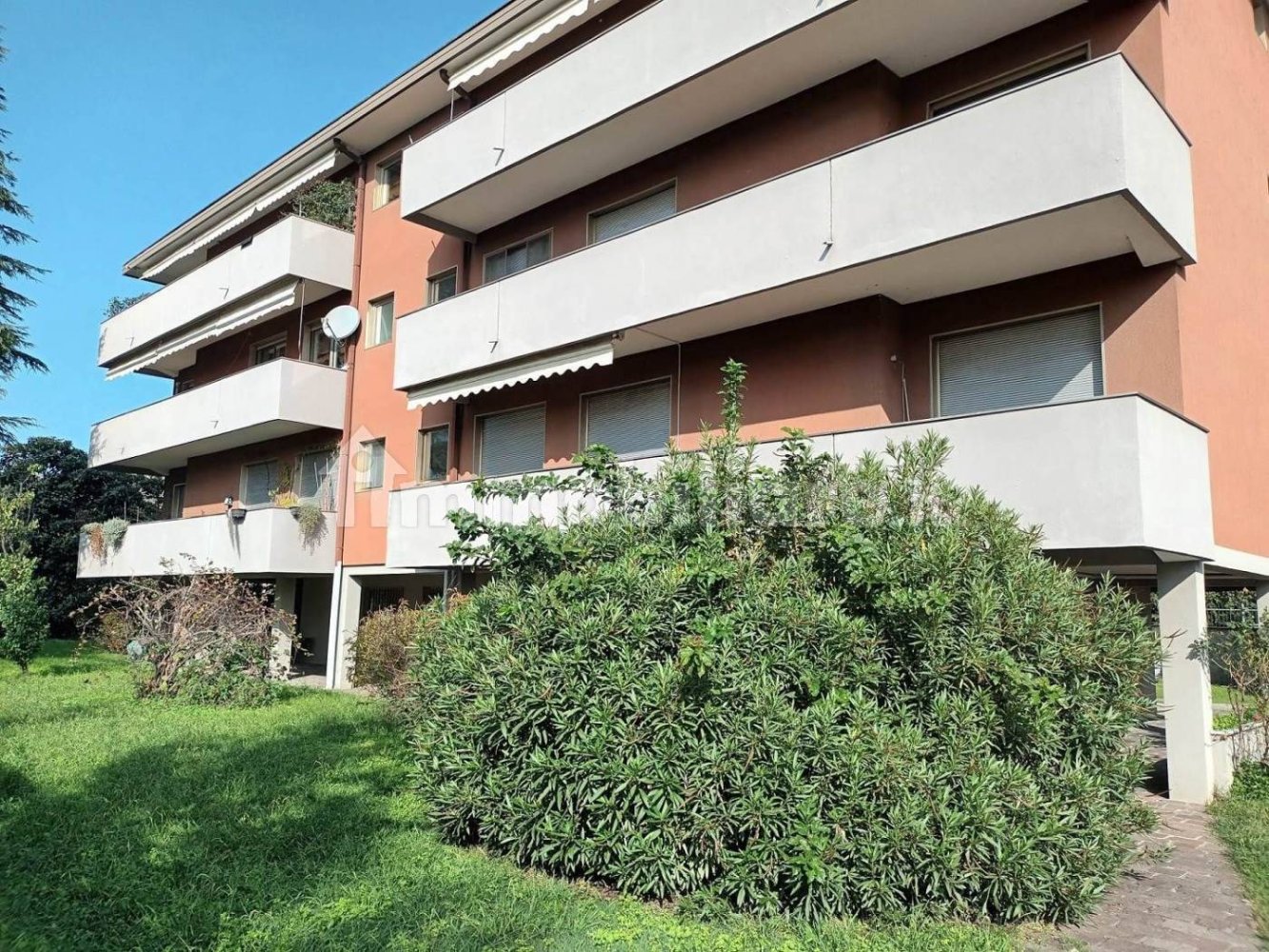 3 bedrooms Apartment in Crema, Italy No. 229050