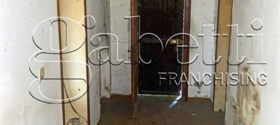 7 rooms House in Ferrara, Italy No. 67386 10