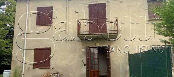 7 rooms House in Ferrara, Italy No. 67386 3