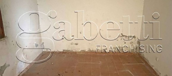 7 rooms House in Ferrara, Italy No. 67386 9