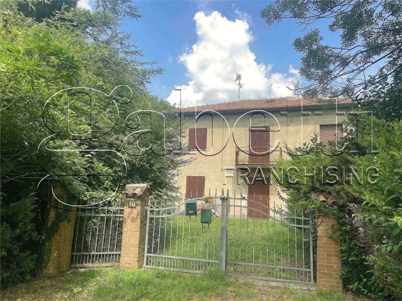 7 rooms House in Ferrara, Italy No. 67386