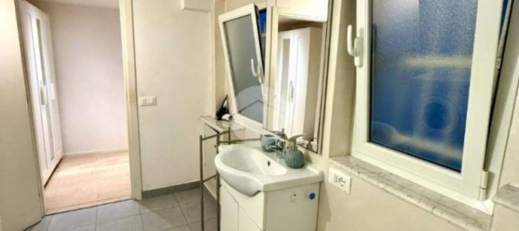 2 bedrooms Apartment in Genoa, Italy No. 349993 23