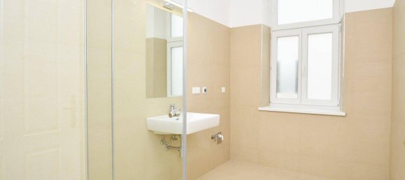 3غرفة شقة في Favoriten, Austria رقم 95796 10