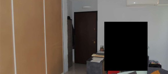 Studio in Cisliano, Italy No. 68279 2