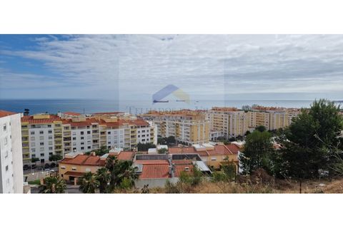  Land in Cascais, Portugal No. 252320