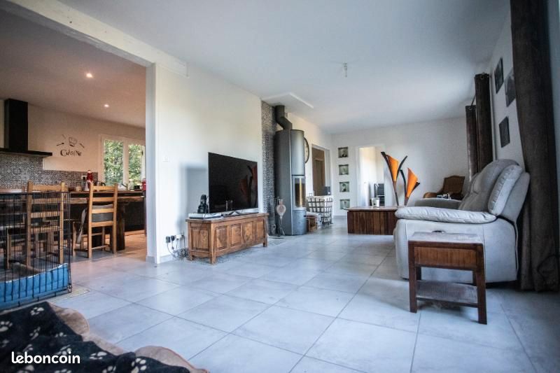 4 chambres Maison à Dordogne, France No. 317401