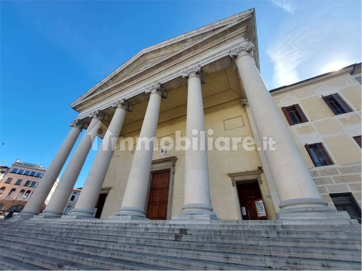 Propiedad comercial de 2 habitaciónes en Treviso, Italy No. 67522