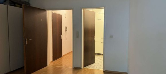 Studio à Nuremberg, Germany No. 229634 6