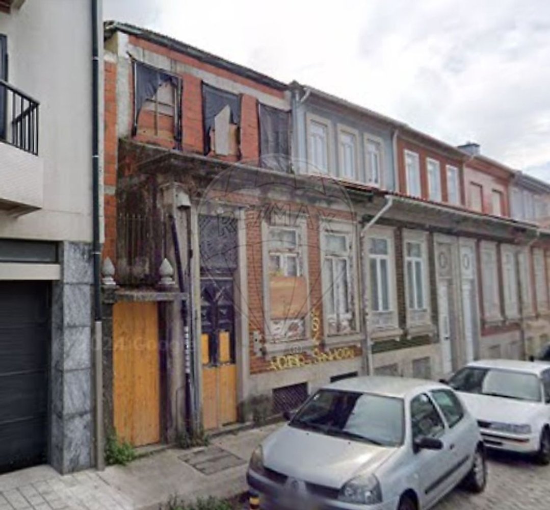 6 bedrooms House in Porto, Portugal No. 44183