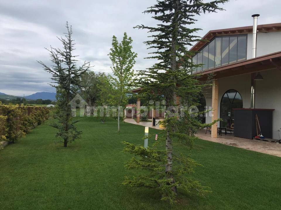 2400m² Warehouse in Loreto Aprutino, Italy No. 346315