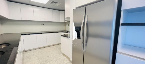 5 bedrooms Penthouse in Corniche Road, UAE No. 40129 22