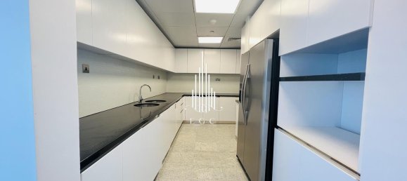 5 bedrooms Penthouse in Corniche Road, UAE No. 40129 24