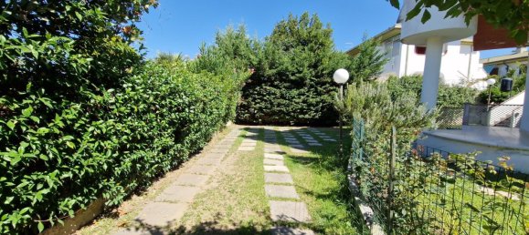 Квартира с 3 спальнями в Монтальто ди Кастро, Италия № 372089 2