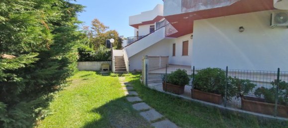 Квартира с 3 спальнями в Монтальто ди Кастро, Италия № 372089 4