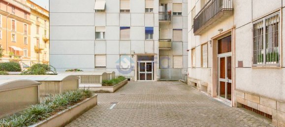 1 bedroom Apartment in Milan, Italy No. 268389 16