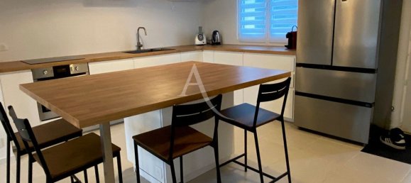 3 bedrooms House in Romorantin-Lanthenay, France No. 84079 4