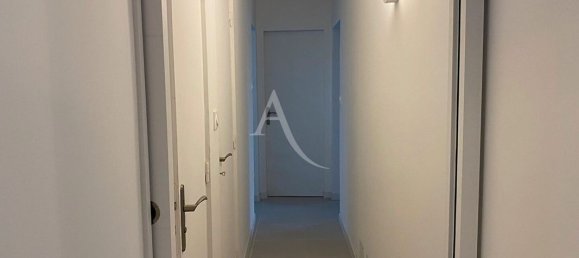 3 bedrooms House in Romorantin-Lanthenay, France No. 84079 8