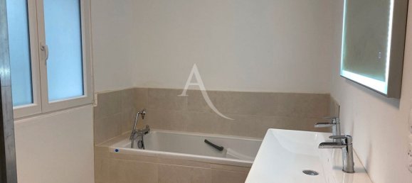 3 bedrooms House in Romorantin-Lanthenay, France No. 84079 6