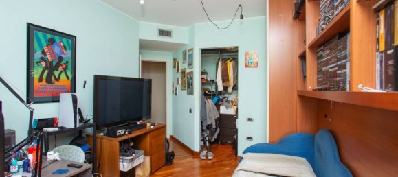 3 chambres Appartement à Milan, Italy No. 369932 2