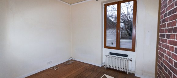 3 bedrooms House in Vaux-sur-Seine, France No. 163849 4