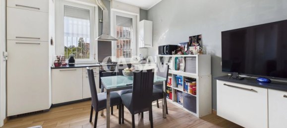 Квартира с 2 спальнями в Милан, Италия № 357873 3