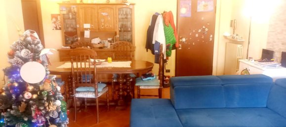 3 bedrooms Apartment in Parma, Italy No. 326255 6