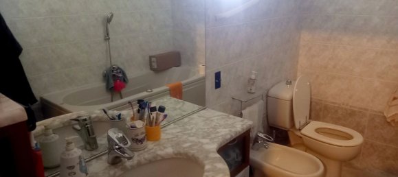 3 bedrooms Apartment in Parma, Italy No. 326255 21