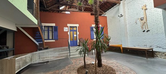 5 غرف نوم بناية في Limoges, France رقم 355070 10