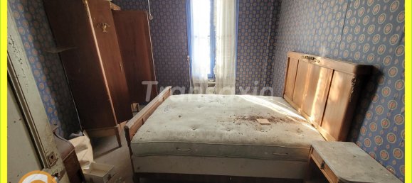 Propiedad comercial en Reuilly, France 68 m² No. 92197 5