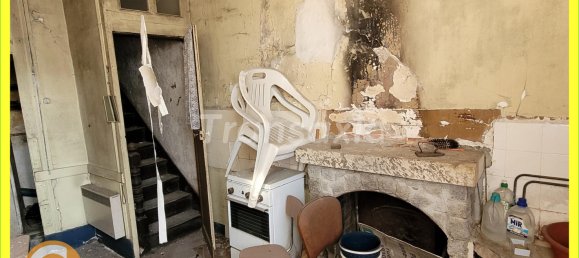 Propiedad comercial en Reuilly, France 68 m² No. 92197 3