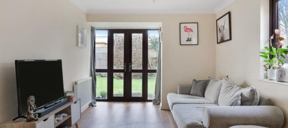 1 bedroom Apartment in Epsom, United Kingdom No. 9745 3