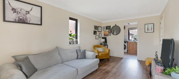 1 bedroom Apartment in Epsom, United Kingdom No. 9745 4