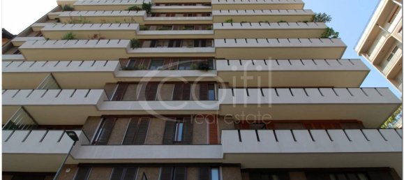 Apartamento de 3 dormitorios en Milan, Italy No. 316951 32