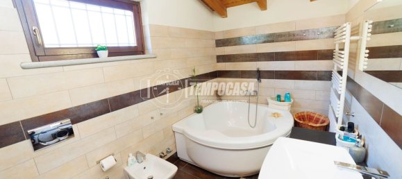 5 rooms Villa in Ivrea, Italy No. 1830 19