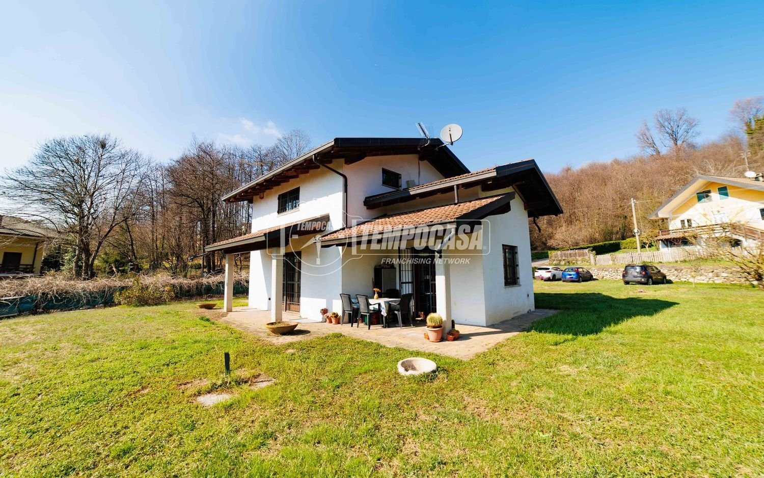 5 rooms Villa in Ivrea, Italy No. 1830