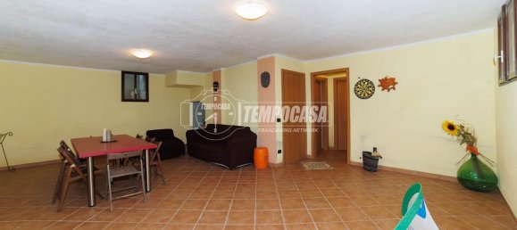 5 rooms Villa in Ivrea, Italy No. 1830 23