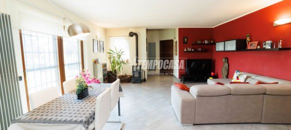 5 rooms Villa in Ivrea, Italy No. 1830 7
