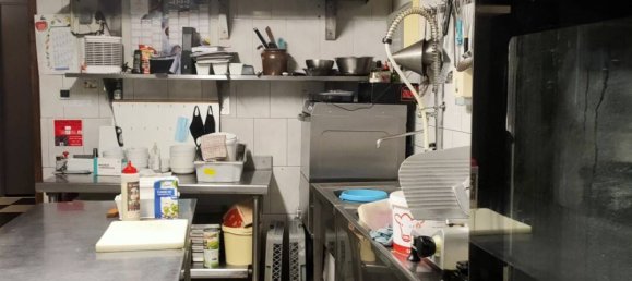 Gewerbliche Immobilie in Chaumont, France 202m², Nr. 92738 5