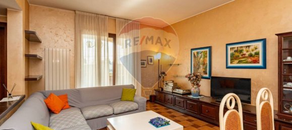 3 Schlafzimmer Wohnung in Uboldo, Italy, Nr. 54935 7