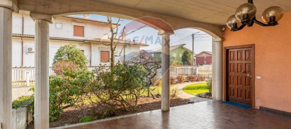 3 Schlafzimmer Wohnung in Uboldo, Italy, Nr. 54935 2