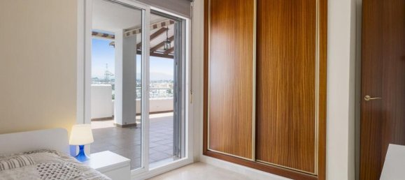 3 bedrooms Penthouse in Fuengirola, Spain No. 186627 9