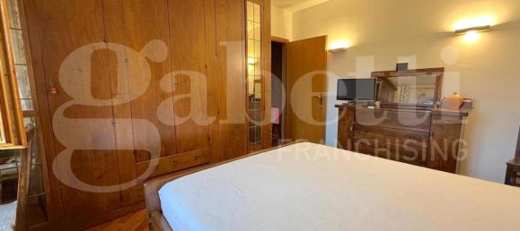 4 rooms Apartment in Prato, Italy No. 117835 28