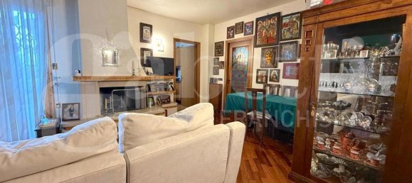 4 rooms Apartment in Prato, Italy No. 117835 11