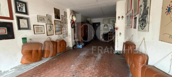 4 rooms Apartment in Prato, Italy No. 117835 44