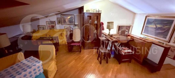 4 rooms Apartment in Prato, Italy No. 117835 37